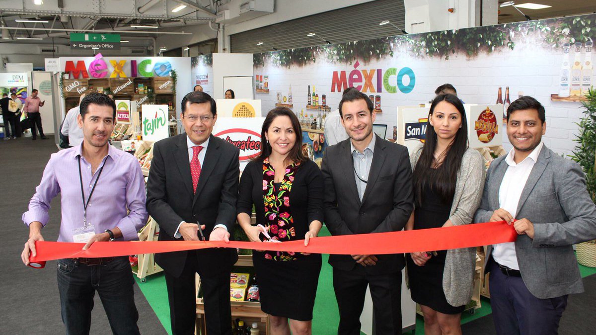 Delighted to inaugurate the 🇲🇽 stand at #SFFF19 @SpecialityFair in #London with great #Mexicanfood products