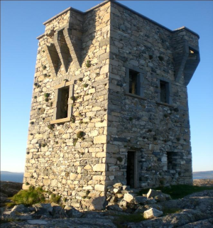 Túr Cheann Gólaim / Golam Head Tower built in 1804
#lettemullen #Lloydstower #tourist #viewpoint #watchtower