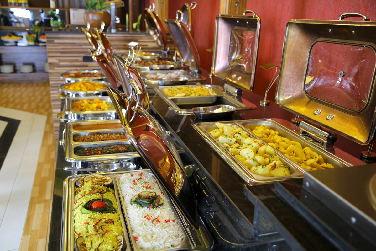 CafeCamelliarw's tweet photo. #RwOT, Which particular African dish can you never tire of eating at lunch?
Bon appรฉtit to everyone enjoying our African Buffet at our outlets
.
.
.
.
#Lunch #Rwanda #Africa #Buffet #HalalFood #Kigali #VisitRwanda #TasteRwanda #EatOut #CafeCamellia #MondayMotivation https://t.co/WErnB5ifRB