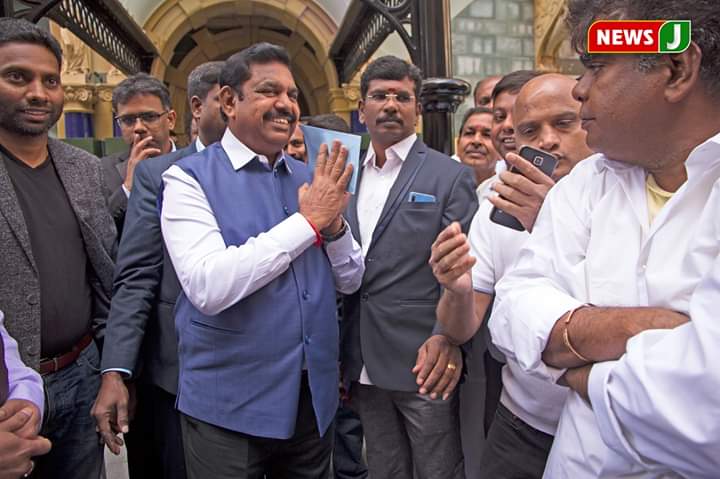 SivanesanJ_ADMK's tweet photo. நியூயார்க் செல்லும் மாண்புமிகு முதலமைச்சர் எடப்பாடி பழனிசாமியை வழியனுப்பி வைக்கும் லண்டன் அதிமுகவினர்
#EPS #AIADMK #EPSInLondon #TNGovt
@CMOTamilNadu @EPSTamilNadu @Vijayabaskarofl https://t.co/YYXfn7dQfb