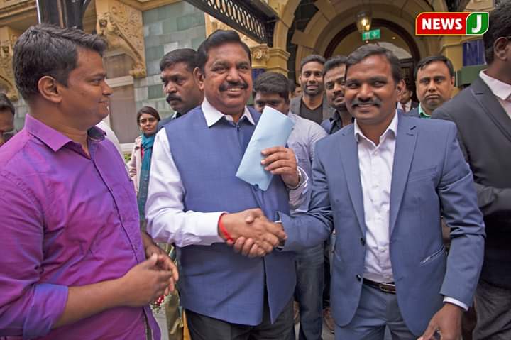 SivanesanJ_ADMK's tweet photo. நியூயார்க் செல்லும் மாண்புமிகு முதலமைச்சர் எடப்பாடி பழனிசாமியை வழியனுப்பி வைக்கும் லண்டன் அதிமுகவினர்
#EPS #AIADMK #EPSInLondon #TNGovt
@CMOTamilNadu @EPSTamilNadu @Vijayabaskarofl https://t.co/YYXfn7dQfb