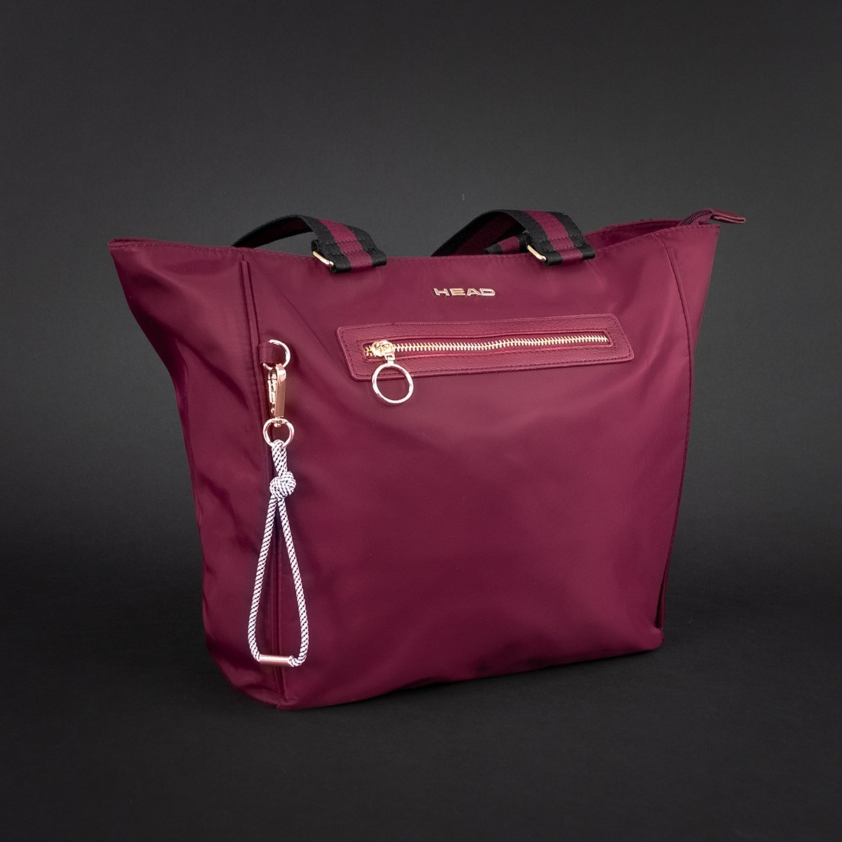 Te presentamos la #cartera Irisa.
Chic y adaptable parte de la linea Core de #HeadChile.
Puedes obtenerla en #HeadStore
.
.
.
Irisa: $24.990