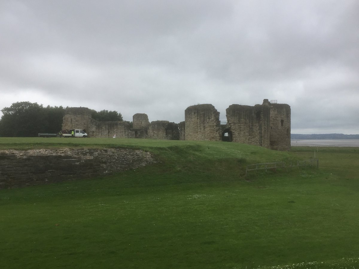 ChaseHumanities's tweet photo. Flint Castle, where Richard II abdicated in 1399, sparking the events that led to the Wars of the Roses. Find out more next year in History #CGSYear12 and #CGSYear13 https://t.co/57ONehqr8a