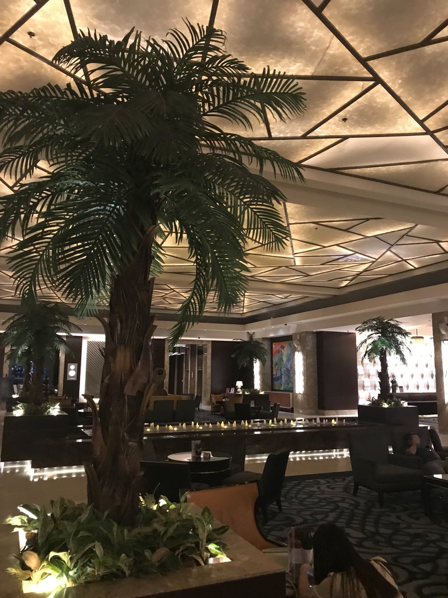 クリムゾンホテル