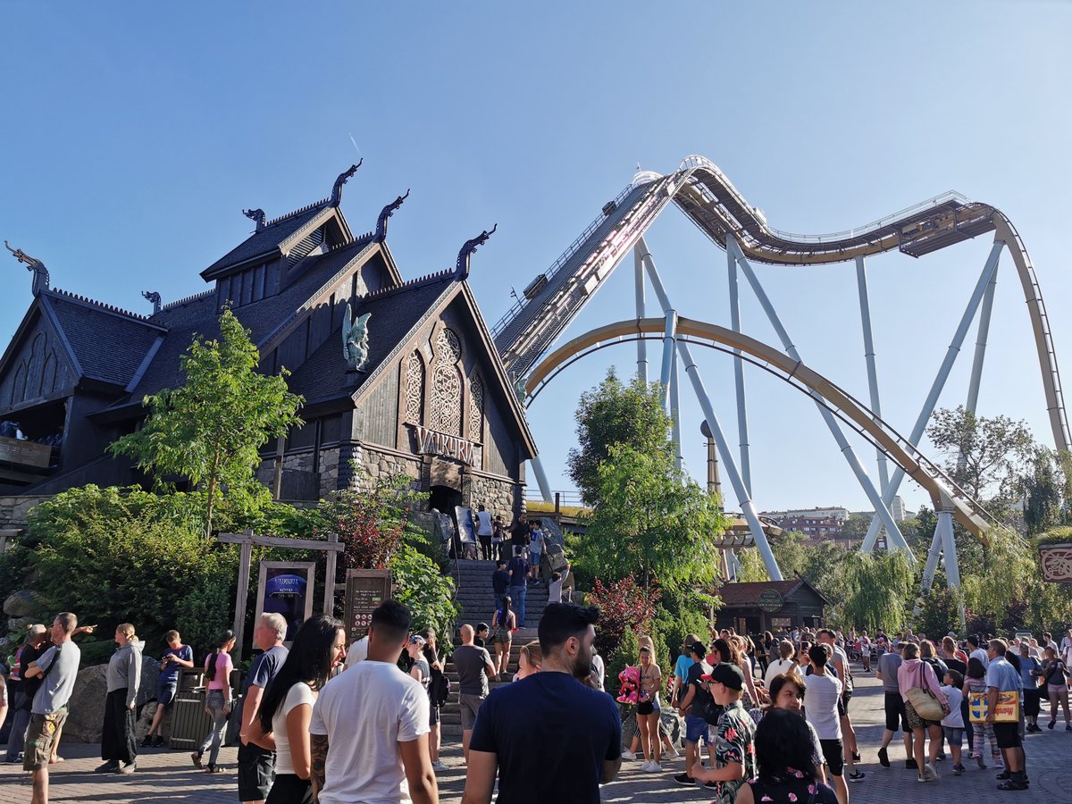 quarryfold's tweet photo. It's been a brilliant summer in #Liseberg https://t.co/dzbkRnUJqs