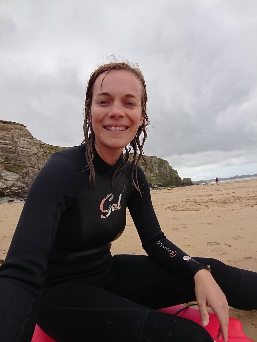 clairecorkhill's tweet photo. When not doing science. #thebeachmakesmehappy #lovetosurf #academicsonholiday https://t.co/7SCBvriiBa