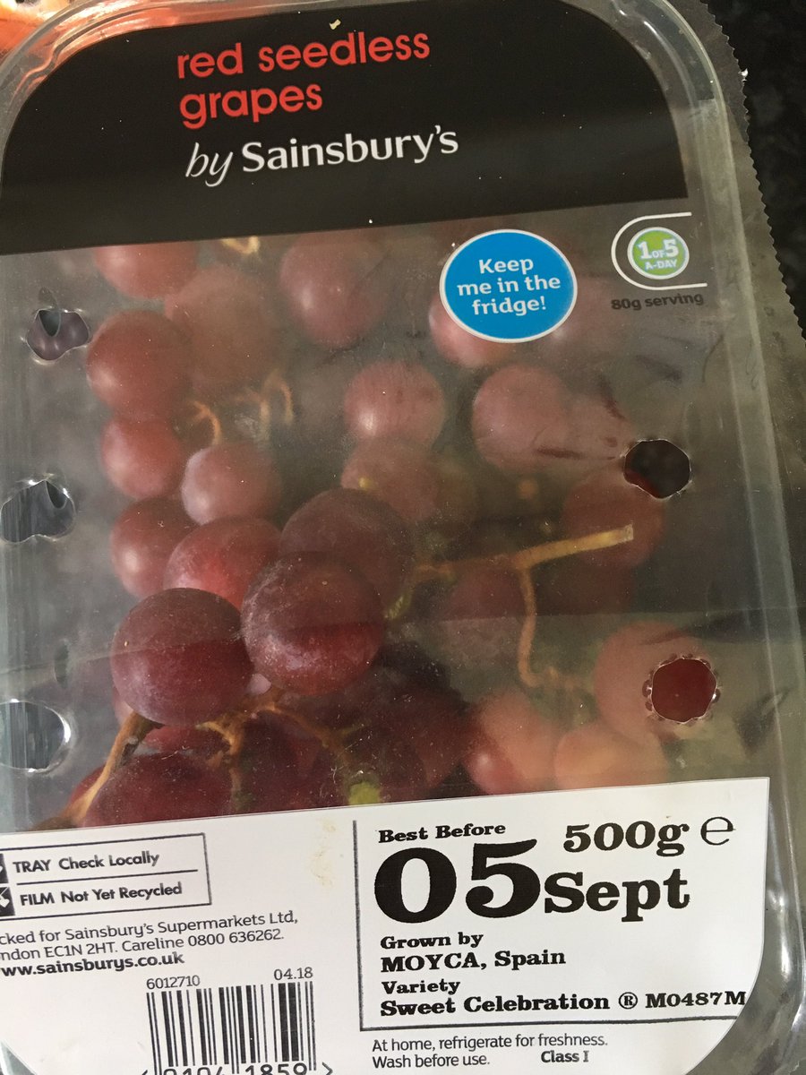 tinyhumanuk's tweet photo. @sainsburys I bought some seedless grapes the other day, but they are full of seeds...as I discovered when I cut one in half, gave it to my 2 year old and he got one caught in his throat!? https://t.co/IS1F9ZnaOK