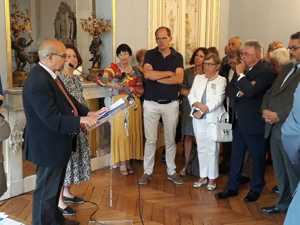 Prefet63's tweet photo. Lancement à Clermont-Ferrand des 20ème journées européennes de la culture et du patrimoine juifs, en présence du grand rabbin Haïm Korsia : valoriser le patrimoine juif, héritage de notre histoire nationale, c'est faire vivre nos valeurs républicaines d'engagement et de partage https://t.co/mqcqDYredl