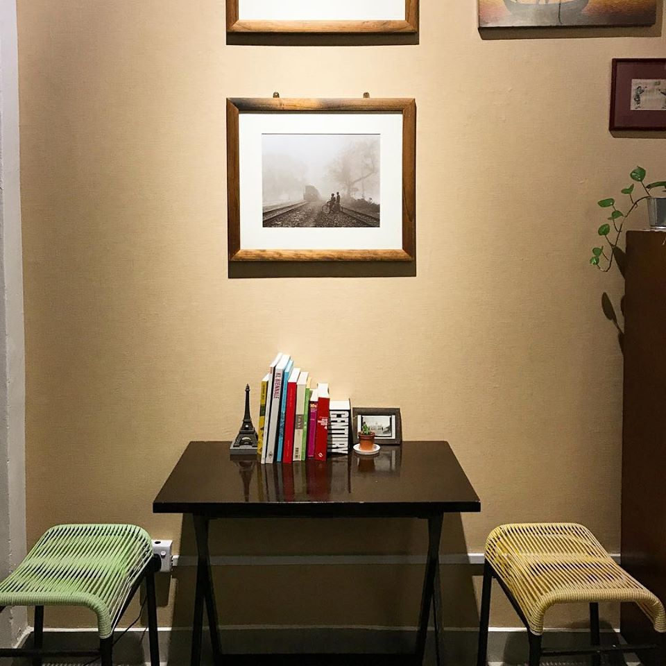 Our tearoom is super suitable for a place for study, drawing, working etc quietlyAnd our tea can refill 3-4 times! Also very affordable dessertsGreat deal yeah? <3 https://www.facebook.com/tanahdanair/  https://www.instagram.com/tanah.dan.air/ 