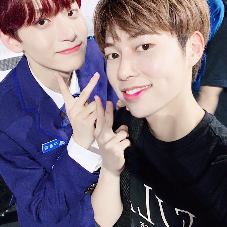 AUbabiesTH's tweet photo. 🍼แปล | 190902 • c_sihyuk

รูปตอนไฟนอลโปรดิวซ์เอ็กซ์ 101! @ pppppsunho ลงแบบปิดหน้าพี่ซอนโฮฮะ ^^...

#โปรดิวซ์เอ็กซ์101 #โปรดิวซ์เอ็กซ์101ซีซั่น4 #ไฟนอล #เซลก้า #ชเวชีฮยอก พี่ #อีจินฮยอก พี่ #พัคซอนโฮ #กูจองโม https://t.co/UNxhHofrdi