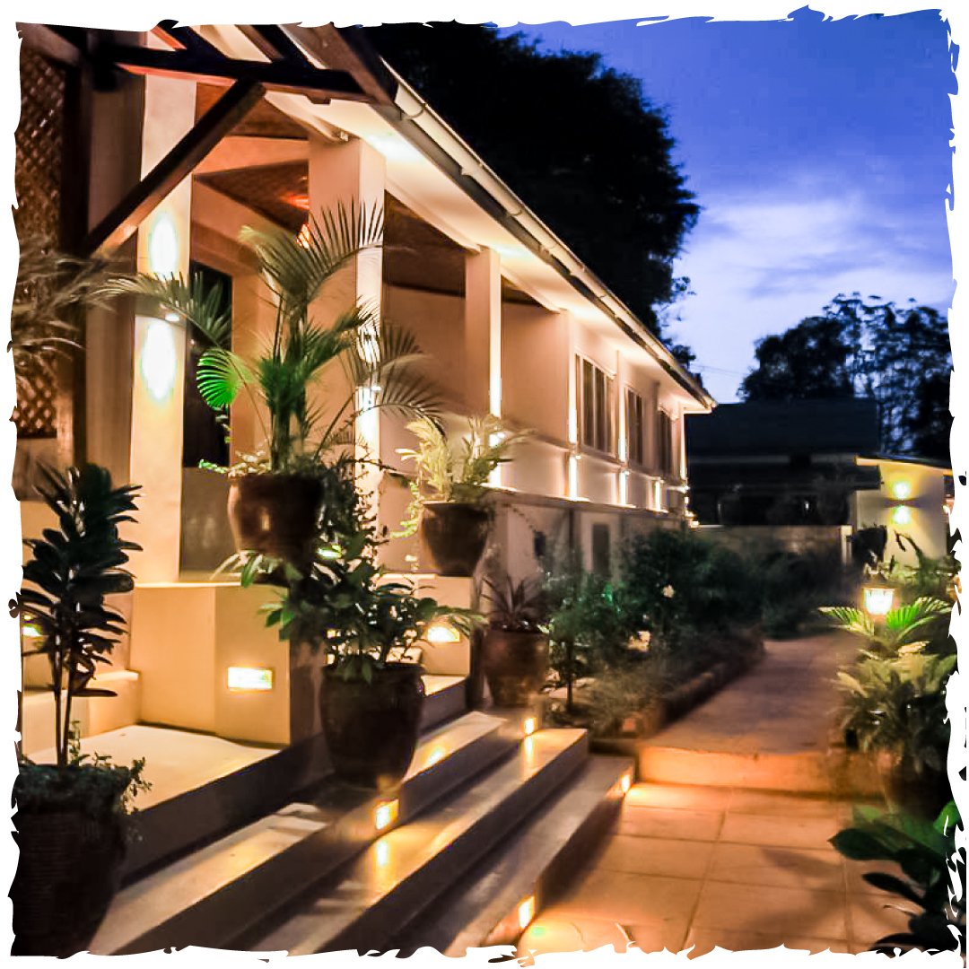 KampalaForest's tweet photo. Care and attention was taken to ensure all the rooms room at Kampala Forest Resort are comfortable for business travelers who are keen on productivity and leisure travelers keen on relaxation. The rooms are all set in the quiet and tranquil area of KFR. https://t.co/ZlGh9sSuK3