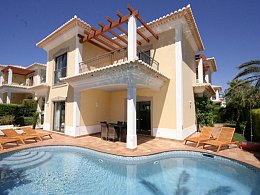 sunseekers's tweet image. Portugal, Algarve 3 Bedroom Luxury Villa With A/C And Private Heated Pool 3 bedrooms, 3 bathrooms sleeping 6 3 bedrooms, 3 bathrooms sleeping 6