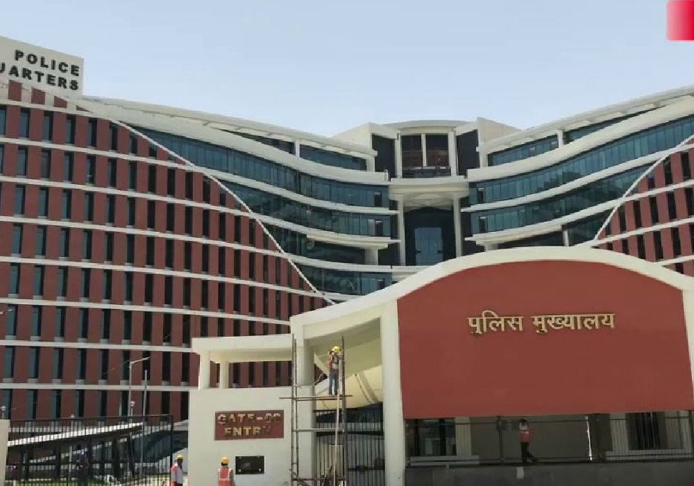 PatrikaUP's tweet photo. किसी आलीशन होटल से कम नहीं है यूपी पुलिस का नया मुख्यालय, जानें- हाईटेक सिग्नेचर बिल्डिंग की खासियत, सीएम योगी ने किया उद्घाटन
#UPPolice #SignatureBuilding @myogiadityanath
https://t.co/Xn5z531bs8 https://t.co/gMNWGr8182