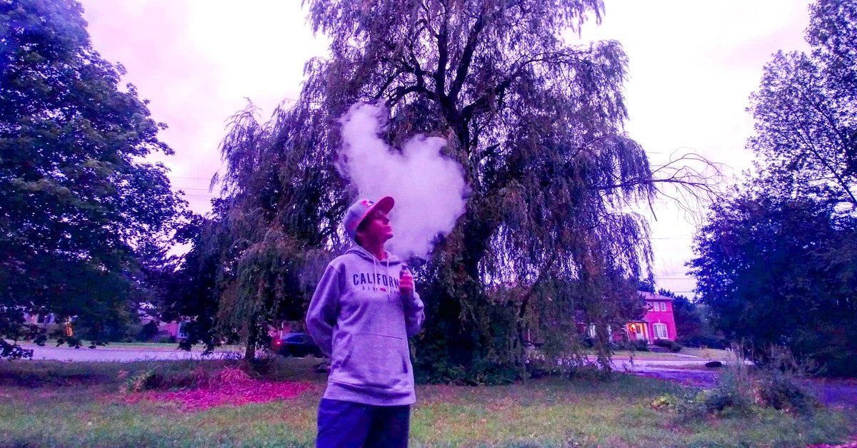 #purplesky #naturalfilter #canada #vapefam #vapehooligans #vaperunited #vapersworldwide #vapeon #onelovevapefam
