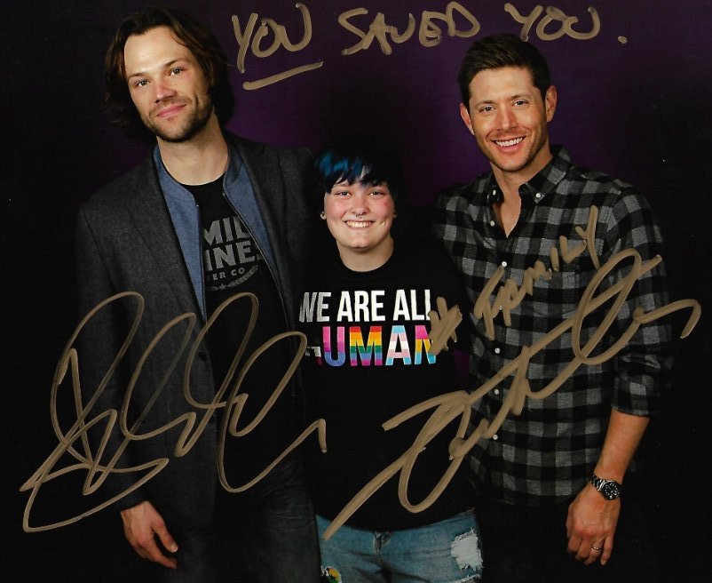 Jensen doesn't have anything against lgbt people. Stop spreading lies about him. He loves us.