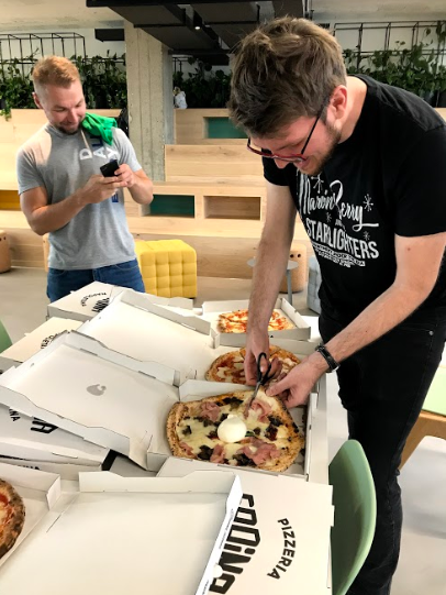 OVOTechTeam's tweet photo. This week we held our internal #Hackathon with the theme #CollaborationForGood - we managed to work on some super interesting ideas including "Can I Recycle That?". Well done to all those involved (and hope you enjoyed the pizza!) #OvoAdventures https://t.co/uZb8XCghPT