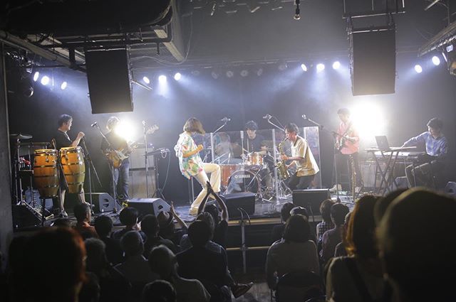 soichi_sax's tweet photo. MONO GRAPHICアルバムリリースパーティー、最っ高に盛り上がりました。モノグラフィックまじかっこいいよ!オススメ!
お越しいただいたかた本当にありがとうございました。
今回もたくさん写真頂いたんですが、やっぱこれが1番好きかなー。
#MONOGRAPHIC #AVOCADOBOYS https://t.co/OrHHyJ4a2k https://t.co/OMKqobmimQ