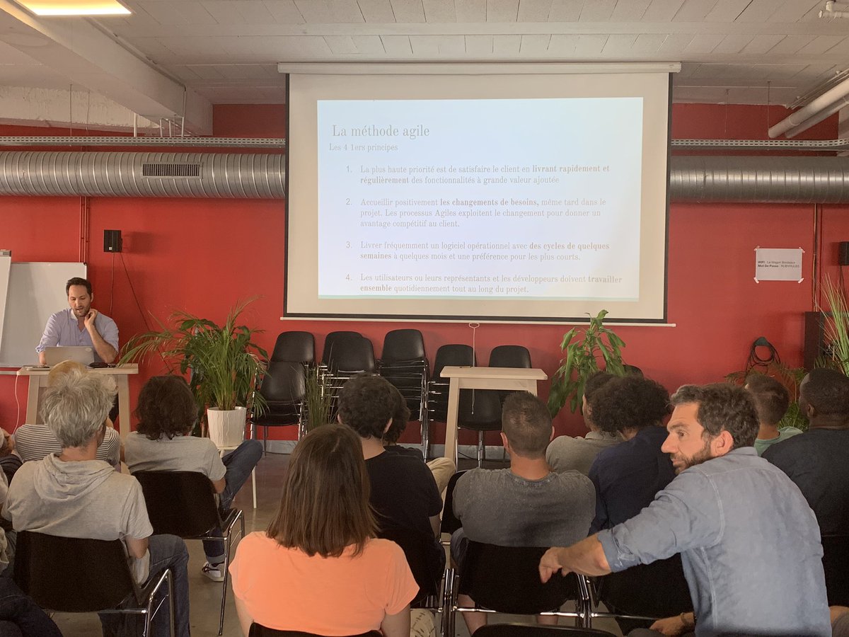 LeWagonBordeaux's tweet photo. «La méthode agile permet une gestion de projets beaucoup plus sereine.
3 points clés:
- Définir un MVP
- Découper le planning en plusieurs sprints courts
- Solliciter des Bêta-testeurs à un maximum d’étapes »
.
#WagonBdx #Développeur #Tech #Entrepreneurs #Startups #ProjetWeb https://t.co/pTn5zYagIA