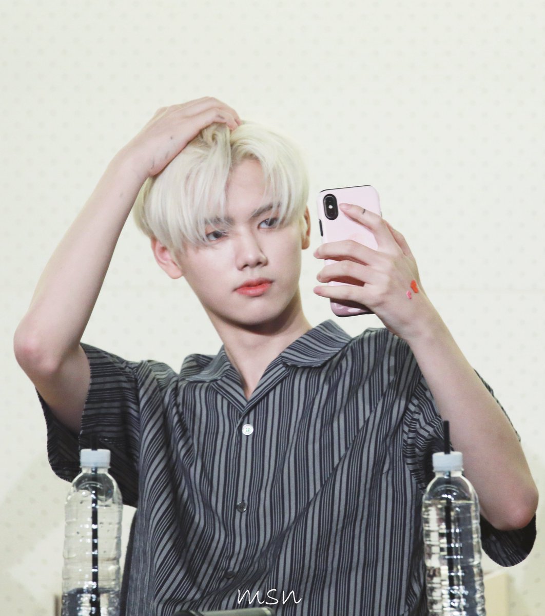 MSN_20020917's tweet photo. 190831 엑스원 팬싸인회
#엑스원 #X1 #강민희 #minhee #Kangminhee https://t.co/IFj3HnAOWH
