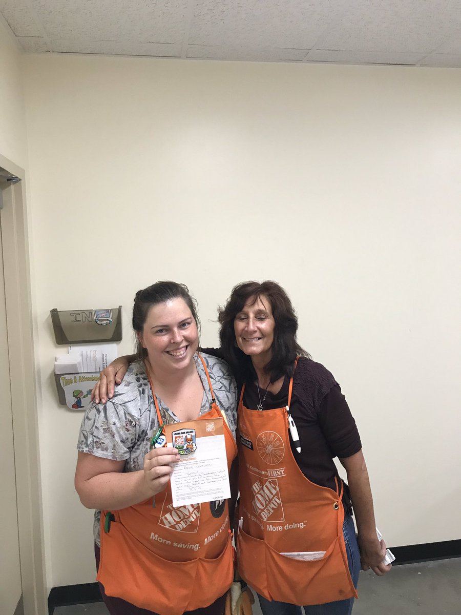AndrewB71540413's tweet photo. Great job to Allie for creating shareholder value and finishing top in the district for commercial credit! @alliekaye235 @DonaBradbury1 @NickGeerken @P_Rod2024 @jcatbsu https://t.co/fkQhpuCaKj