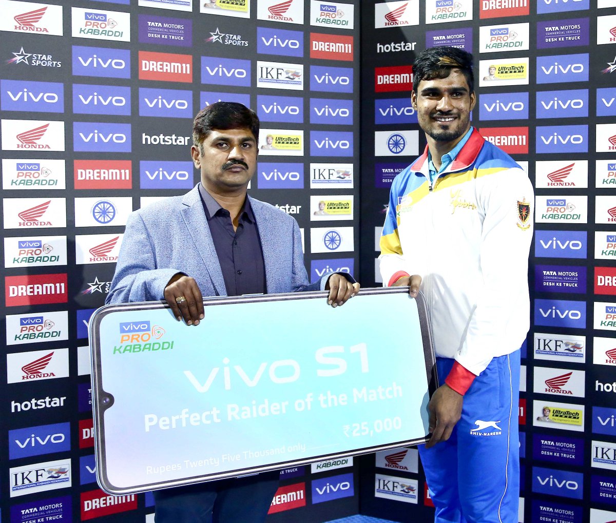 UpYoddhas's tweet photo. Raider of the Match: Shrikant โก ๐
#SaansRokSeenaThok #YoddhaHum #IsseToughKuchNahi #GMR #VIVOProKabaddi #KhelKabaddi #UPvKOL https://t.co/FldD4nKN7y