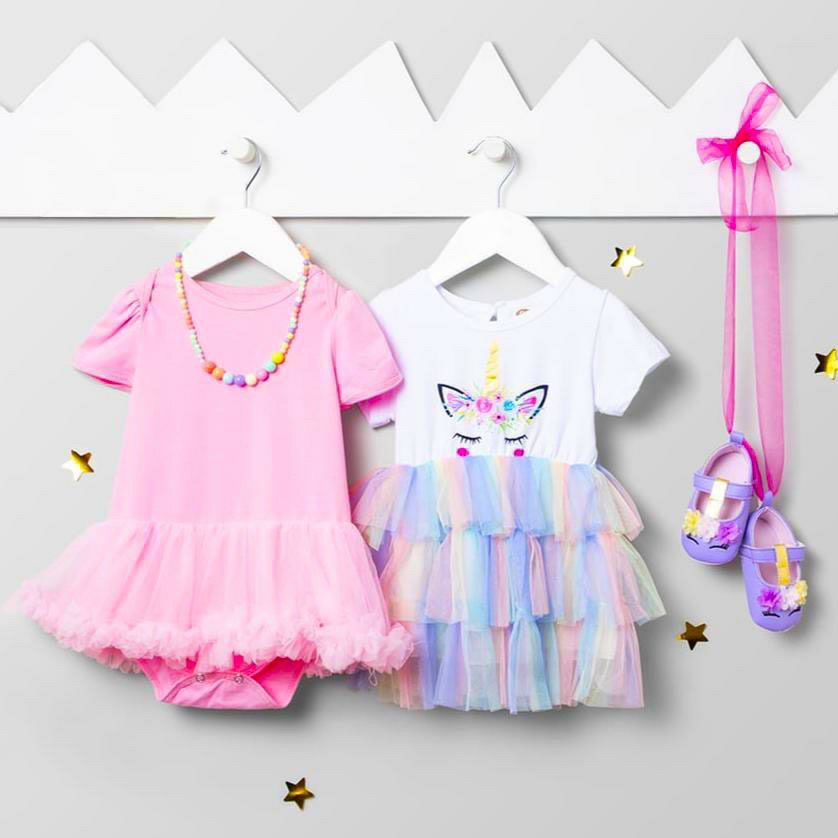 Psst, did you know it's Frills and Ruffles week at Hopscotch😱?
Don't miss out! Catch all the trending styles, here💖- hopscotch.app.link/HYSW0lJ4PW
#HopscotchMoment  #ILoveHopscotch #KidsFashion