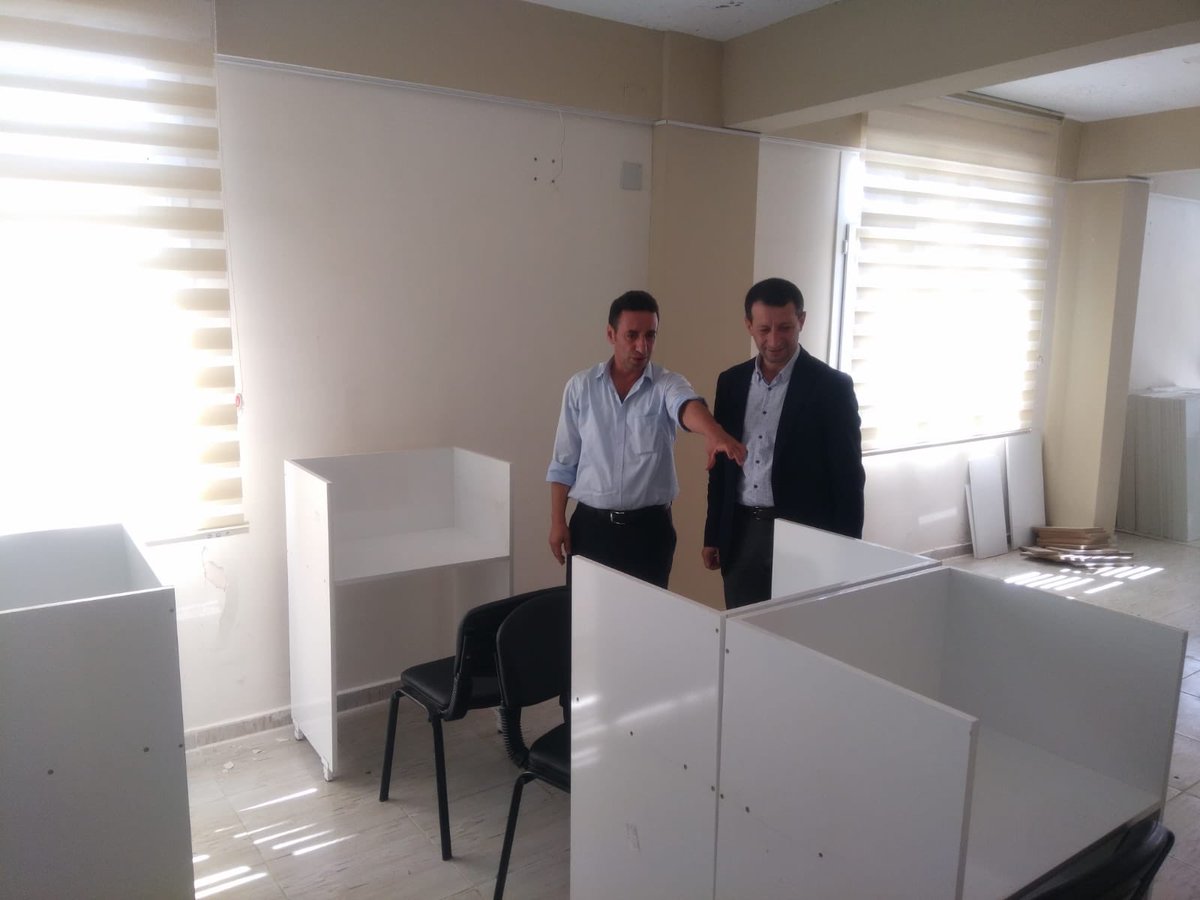 EviHilvan's tweet photo. Ak Parti İlçe Başkanı Sayın Mustafa Cidir kurumumuz ziyaret edip çalışmalarımız hakkında bilgi aldılar. Maddi ve manevi destekleriyle Hilvan gençlerinin yanında olan Sayın @mustafa_cidire teşekkür ederiz. @hilvankymkmligi @HilvanBelediye @HilvanIlceMEM @HilvanHalk @mustafa_cidir https://t.co/HWjup7WeQA