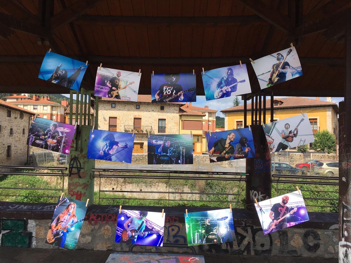 📸 ARGAZKI ERAKUSKETA

Gaurko egun berezi honetan ere, #OrozkoRock jaialdiaren lehenengo edizioa gogora ekarri nahi izan dugu <a href="/OrozkoGA/">Orozkoko Gazte Asanblada</a> txosnagunean 💚🤘🏼

👀 Argazkiak:<a href="/BizkaiMusic/">BizkaiMusic</a> 
🔥 #RockEgune