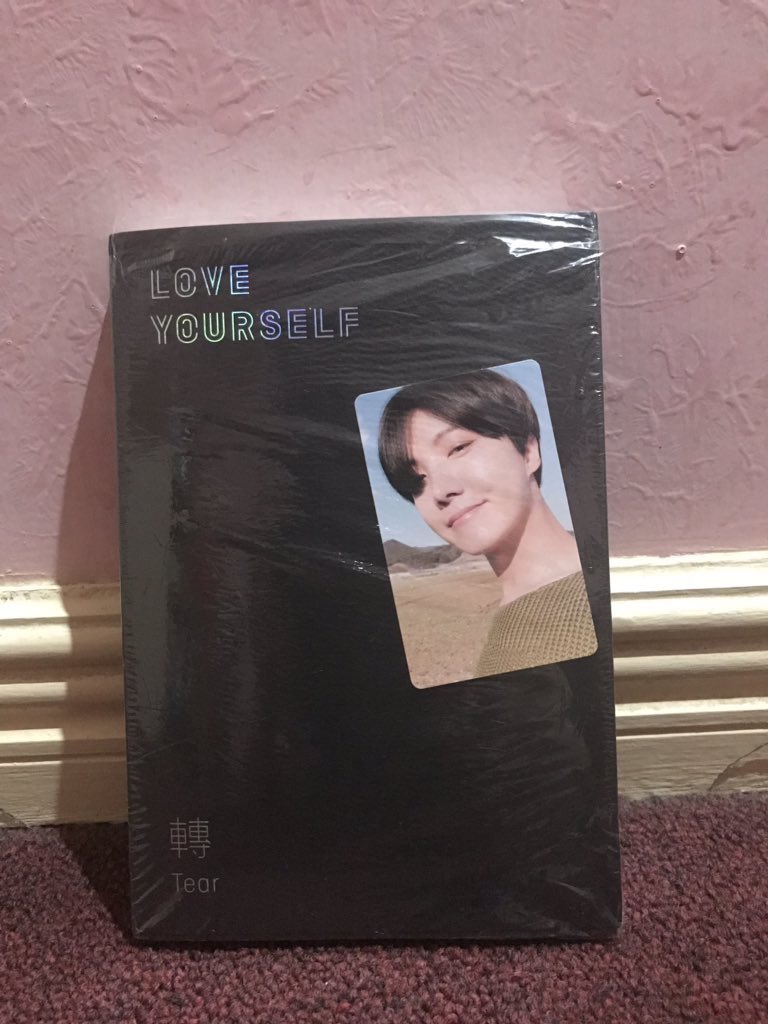 BTS Album Giveaway (GA)PH onlyUnsealed Love Yourself Tear album-R version with Jhope Y version PC (magkaiba talaga )-complete with all inclusions except posterRules:-Follow me & RT this post-Reply w/ the name of your bias & tag 3 friendsEnds Sep 30, 2019! Good luck!