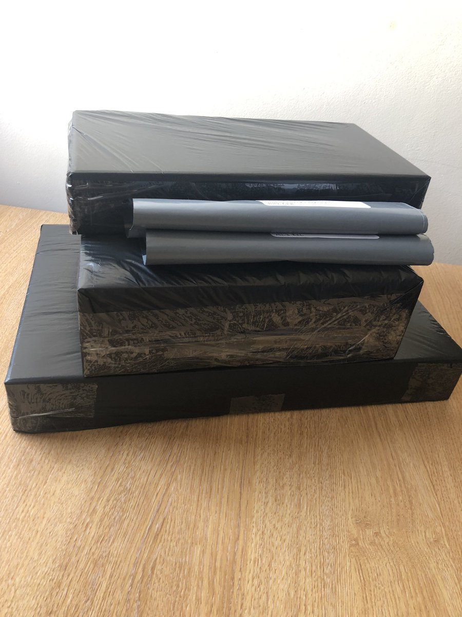 irChazz's tweet photo. Last night’s orders have been packaged and will be dropped off on route to work! 📦✈️ 

Always find myself being late to work due to being so BUSY with my own projects 😂 #resellerproblems #trashtalk #sidehustle https://t.co/5nZLnP9g50
