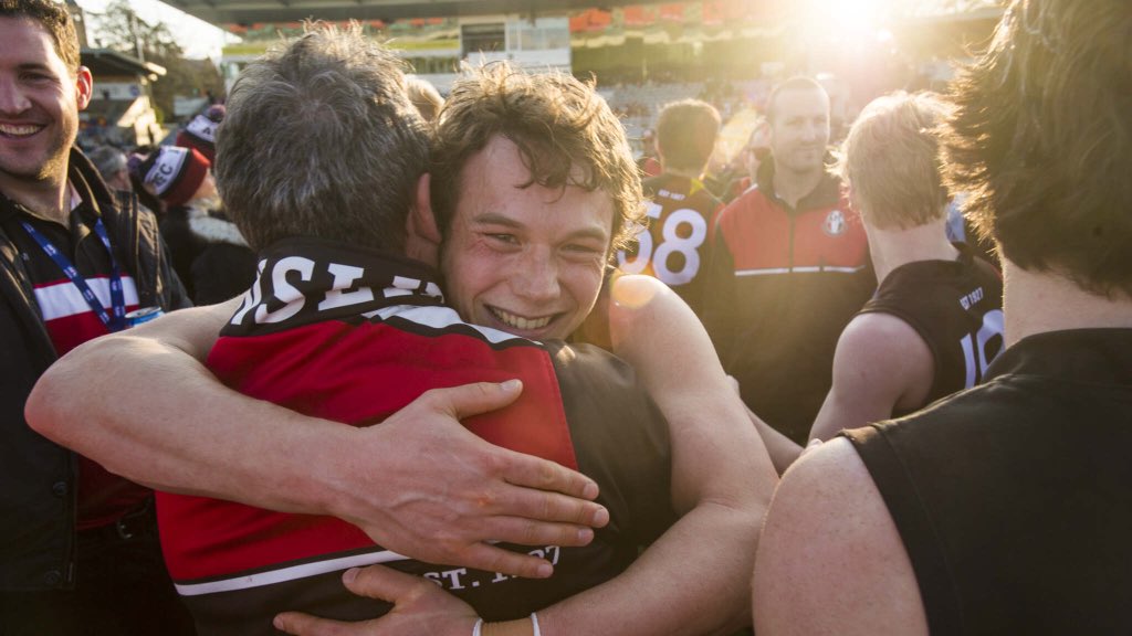 ainslie_fc's tweet photo. GRAND FINAL COUNTDOWN - 5 More Sleeps
Manuka Oval 2:15pm, Saturday 7 September.
#1morefor4 https://t.co/LBYPrqNUrw