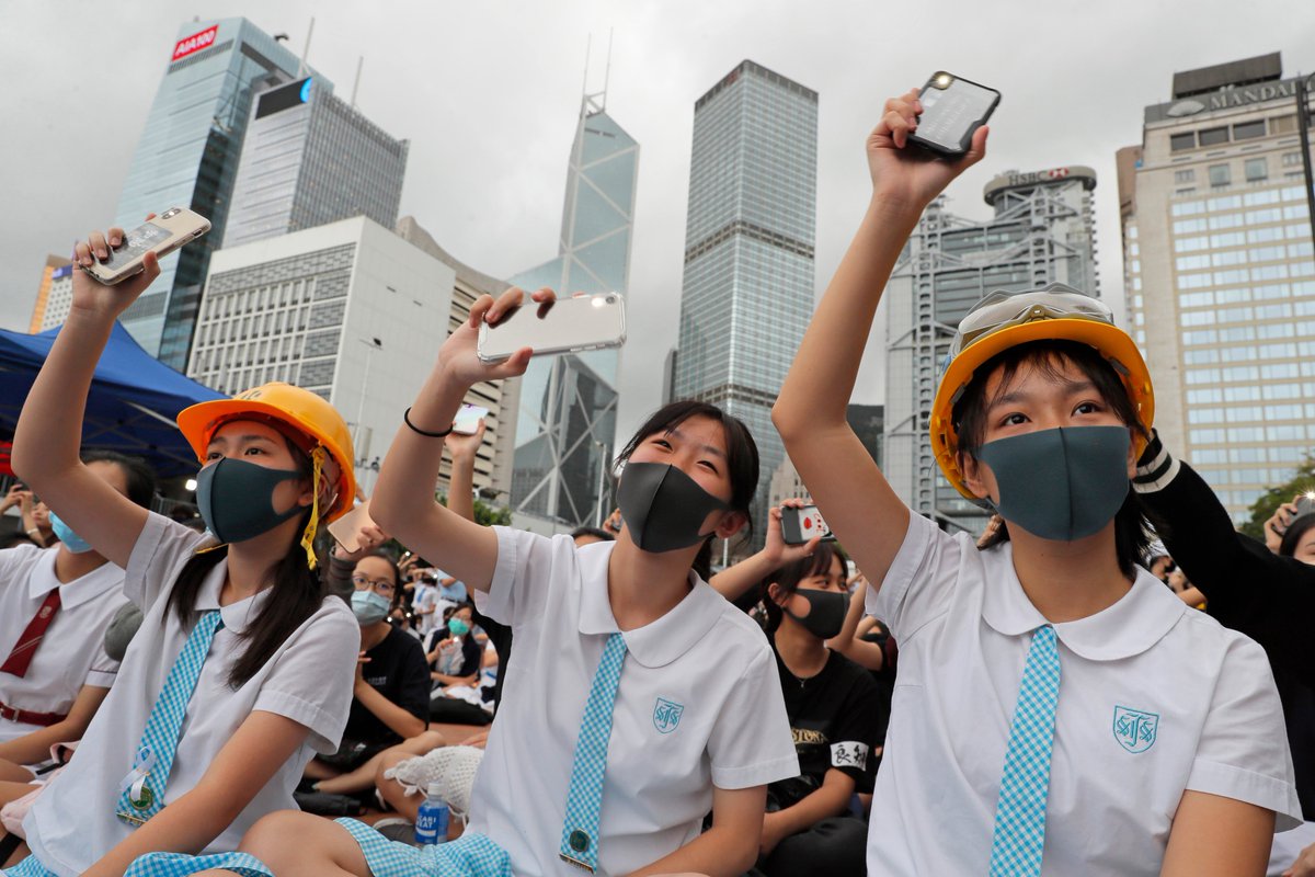 ajplus's tweet photo. It's the first day of classes in Hong Kong, but college and high school students are continuing to strike in support of the pro-democracy movement:
"With no future, there's no need to go to class." https://t.co/OFfk0zLvlG