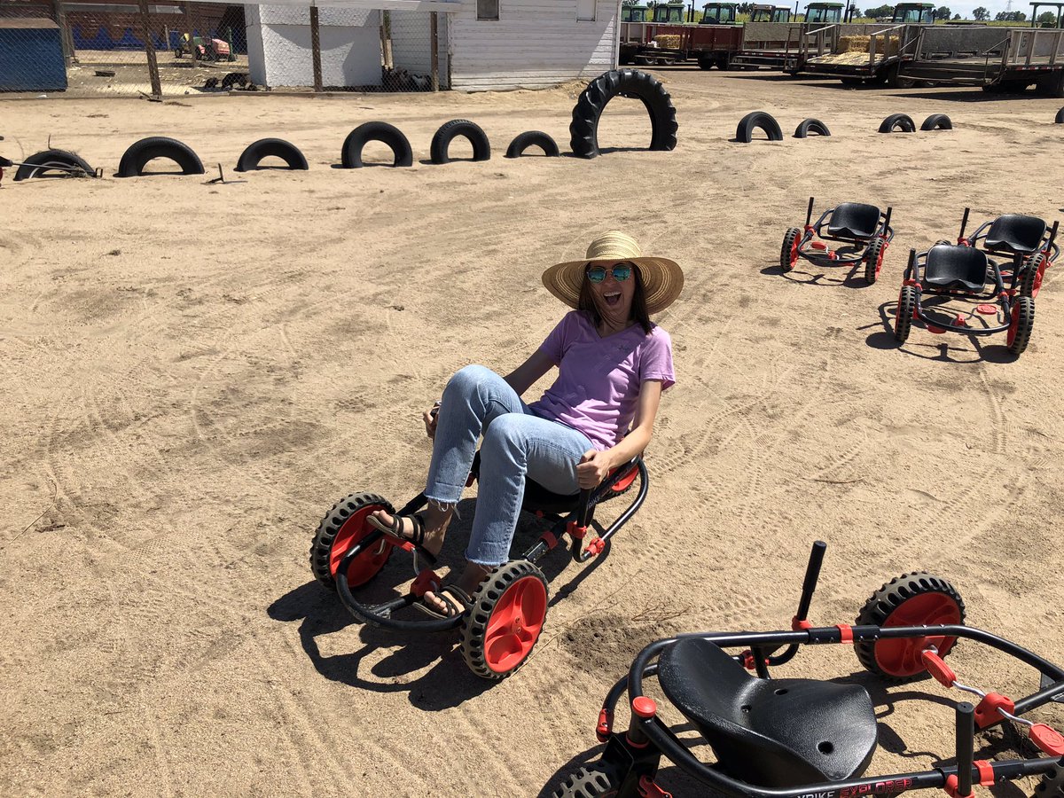 Colliciatrippin's tweet photo. Oh em gee Miller Farms playland in Platteville, CO was LIT #onepersonsjunk #errbodystreasure https://t.co/9TcJOx4H7o