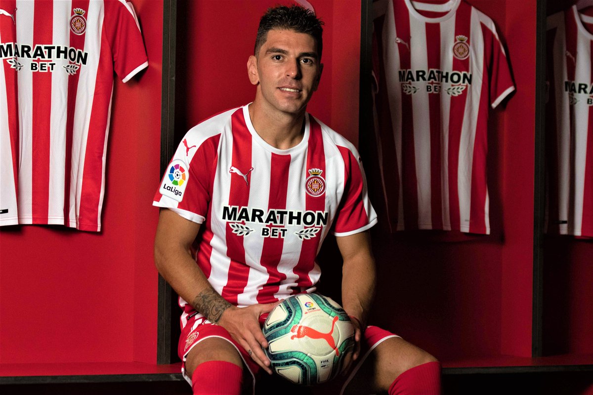 Girona FC on Twitter: "Jonathan Soriano, de blanc-i-vermell a ...