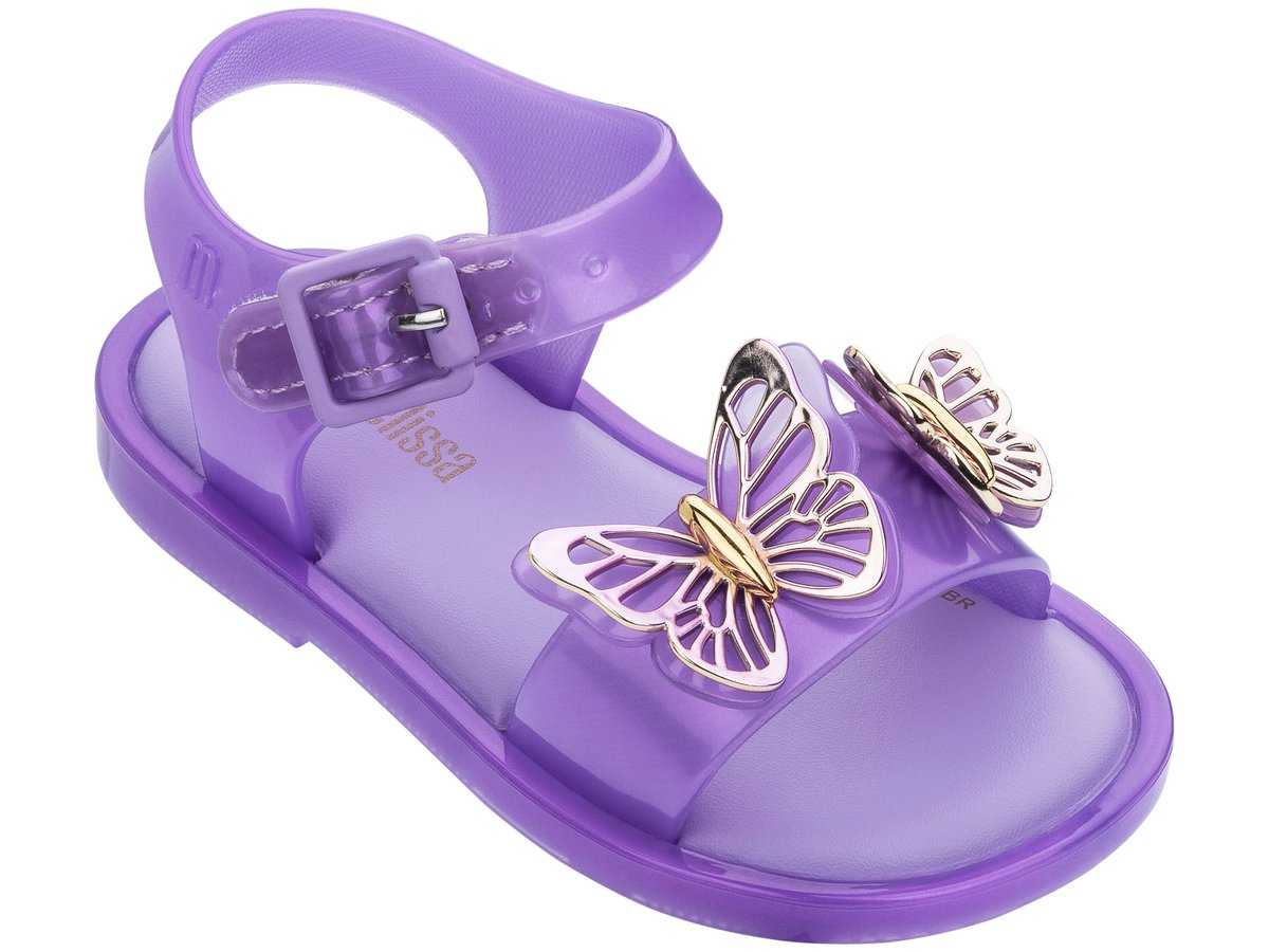 Para dar um colorido ao início da semana. 
Suas pequenas vão amar!!! #melissa #minimelissa
lojamelissa.com.br/mini/32746-min…