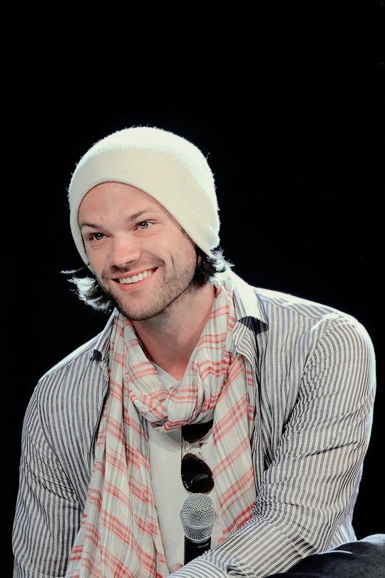 LolaGreenTFW's tweet photo. And in this #mcm a #Padasmile for my fellows #Samgirls #SPNSisters https://t.co/iVaGeK9OxW