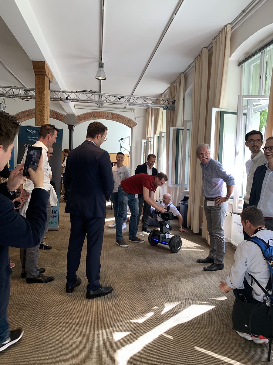 MarionSchnute's tweet photo. Auch beim @hlthhack begeistert das Team von #Mirana für #Robotics in der #Pflege mit #Loomo wieder viele Besucher https://t.co/jSjhKuddVD