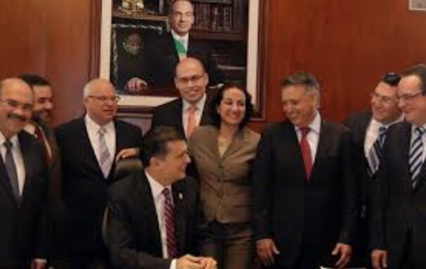hectorortizpolo's tweet photo. Hoy 2 de septiembre, un día de coincidencias peculiares. Hoy sería el cumpleaños de @LujambioAlonso y hoy fallece @rtuiran Dos hombres que se entregaron a la educación en México. Descansen en paz https://t.co/xKz34ZZJZV
