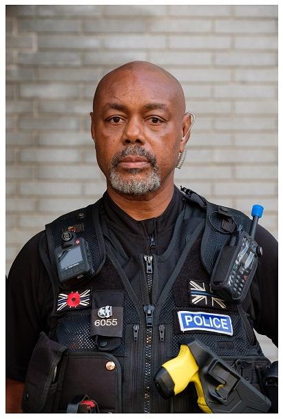 DC_Police's tweet photo. Tonight on #CallTheCops missing people, armed robberies, how we support some of the most vulnerable in our society, and the shocking racial abuse aimed at one of our own. Tune in 9pm @Channel4 #ThisIsPolicing https://t.co/u6nH5kVvUU