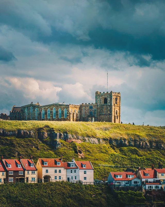 St Mary's Church, Whitby ⛪
.
.
.
.
.
.
#bestpicsuk #lovegreatBritain #britains_talent #loves_united_kingdom #ukpotd #uk_greatshots #exploreBritain #visitengland #uk_shooters #gloriousbritain #ukscenery #scenicbritain #topukphoto #yorkshire #whitby #l… ift.tt/2zUuJal