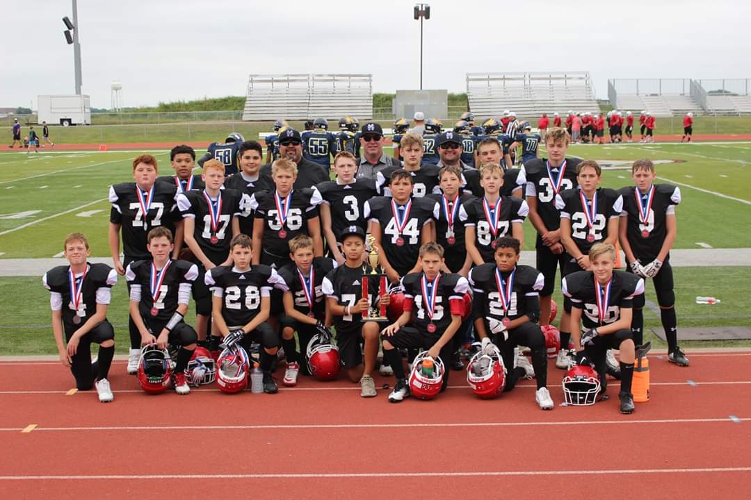 carriewiegman's tweet photo. 7th grade #jrpatriots got 2nd place in the Midwest Football classic this weekend! Nice job, players and coaches! Let's keep rolling! https://t.co/ZXFqLvrdtm