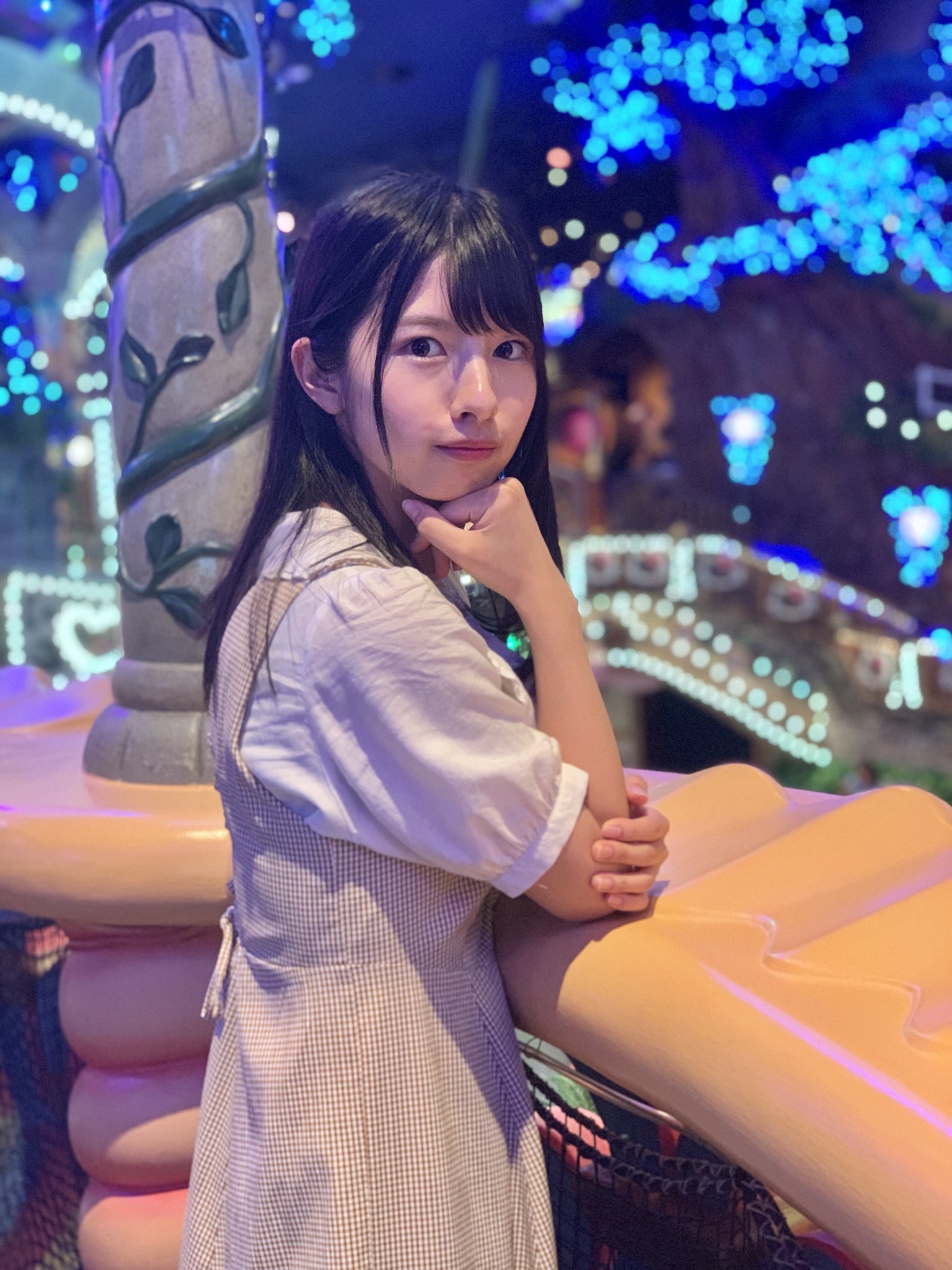河口 夏音 友達の携帯で撮ってもらったんだけど 一眼レフみたいになるポートレート機能が最高すぎて Iphone8は使えないのが悲しい ポートレートで撮ってくれる人募集中です ノイミー T Co 2b3qaara9t Twitter