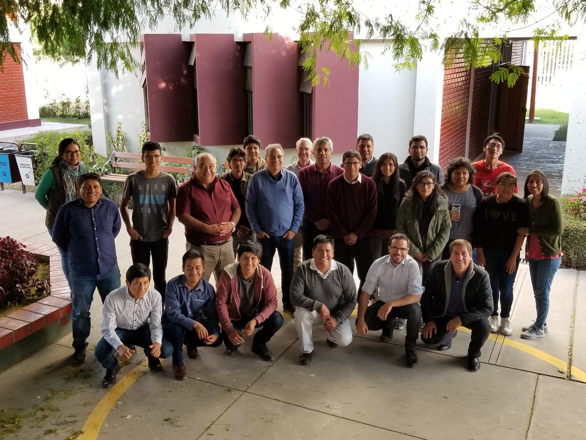 KCherkauer's tweet photo. Here are the students who successfully completed the in-person training on image processing. Lots of good questions and interesting ideas on how to use remote sensing to address environmental concerns in Arequipa. #arequipanexus https://t.co/PT7dINaYPp