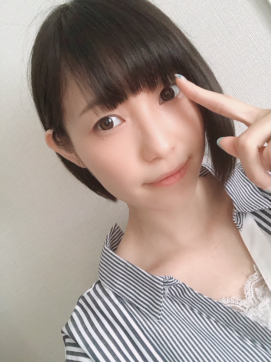 松井 恵理子 前髪切ると自分的には幼くなる気がする ワンレン とかデコ出しとか憧れだけど 一生できなさそうだなー と思ってしまう ワンレン似合う女性は素敵よね