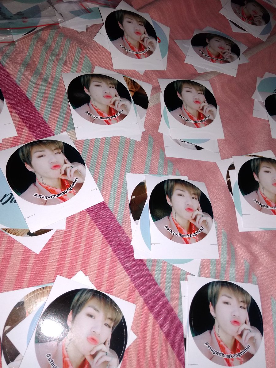 pretendedtobeok's tweet photo. @dearallys will be helping me to distribute these stickers too as freebies! 💕 only have 100 set available, follow Ally's rules to get it 🤣
#wannaone #kangdaniel #colouronme https://t.co/bTSR7bFTvG