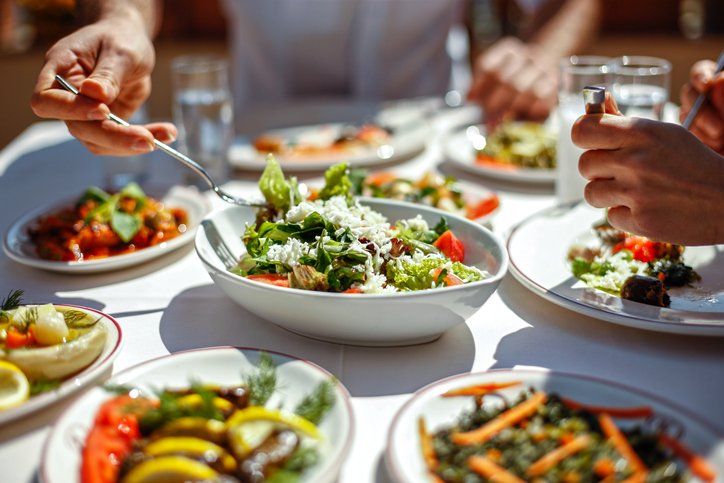 A new study adds to a growing body of research that a plant-based diet could be predictive of a longer life and lower risk of cardiovascular disease. 

triathlonmagazine.ca/feature/its-ti…