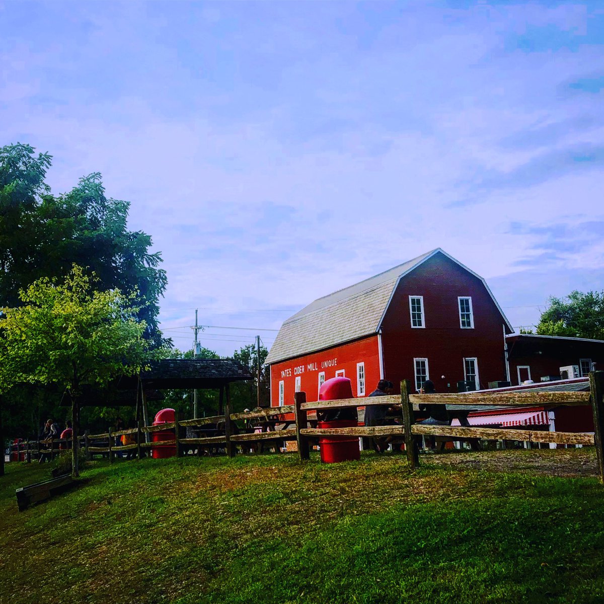 Yates Cider Mill tweet media