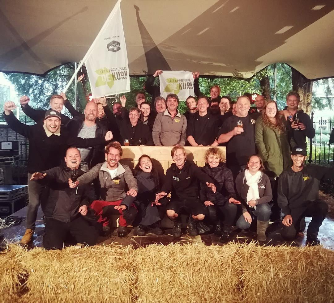 DELFT SERVEERT NIEUWSUPDATE

De kranten📰 stonden er afgelopen week al vol mee, hoogste tijd om ook jou op de hoogte te brengen van de laatste ontwikkelingen. 

Lees het volledige bericht hier: bit.ly/delftserveert