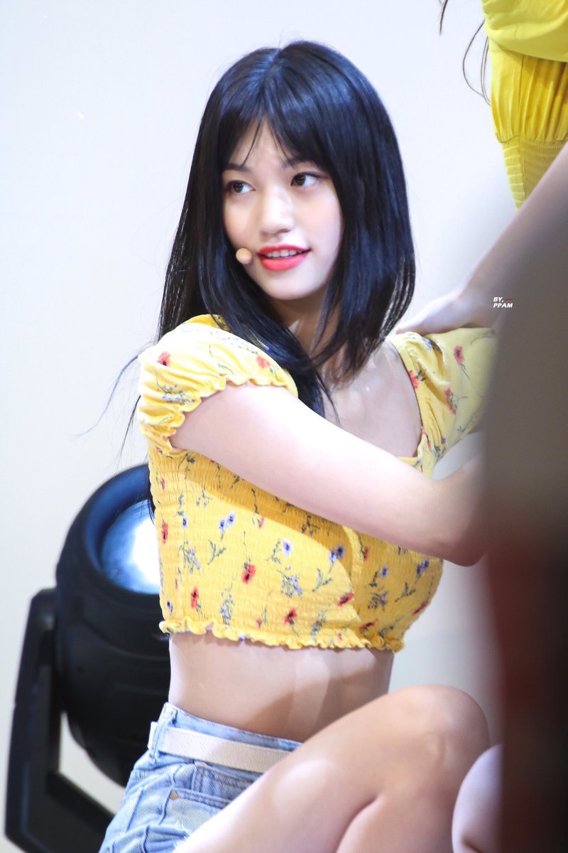 kdoyeonpics's tweet photo. 190902 https://t.co/g9yleaujAx