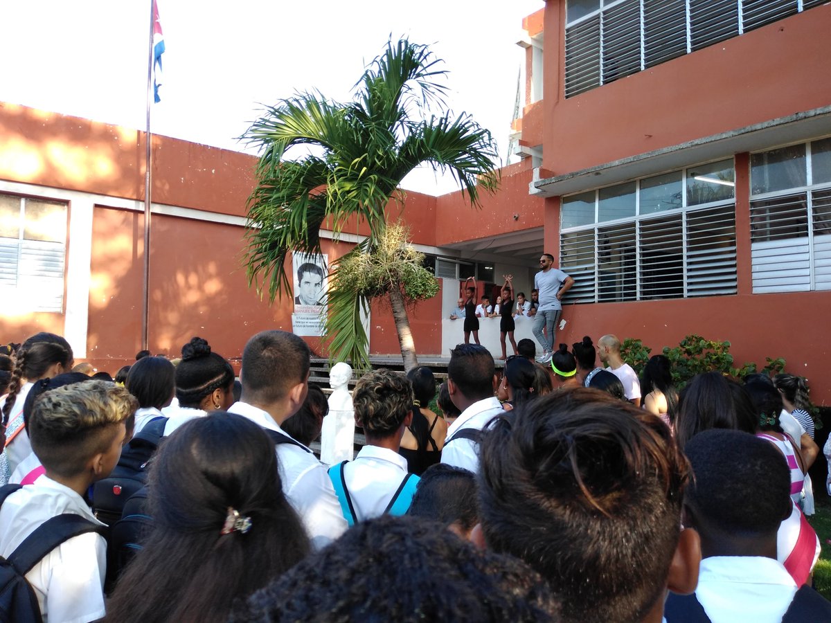 educacion_del's tweet photo. Nuestras secundarias no se quedan atras. Celebrando el inicio de un curso con mayor compromiso y calidad en el proceso Docente-Educativo.Secundaria Básica Manuel Permuy Hernández @provincial_la @CubaMined @DiazCanelB @elsa_ena https://t.co/kAssqXr2bb